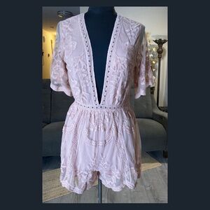 Honey Punch Embroidered Mesh Romper in Blush Pink – Women’s Large